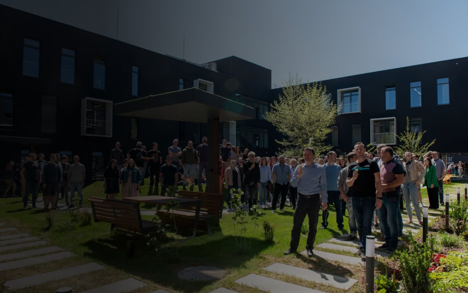 <p><strong>Who we are</strong></p>